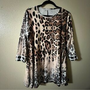 Nuggles Cheetah top